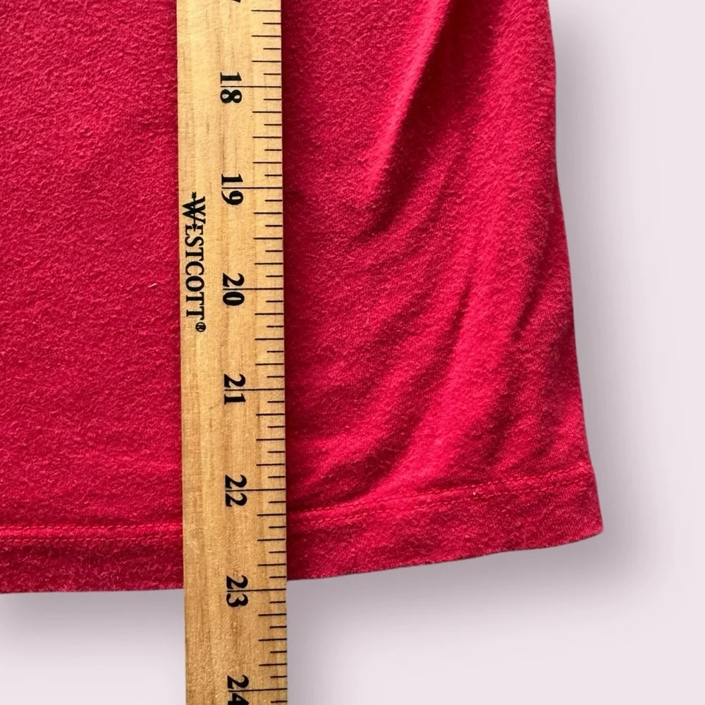 Tampa Bay Buccaneers Women’s Red T-Shirt - Picture 7 of 7